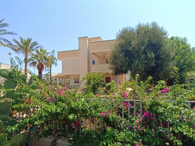 Casa in vendita a Savelletri, Puglia