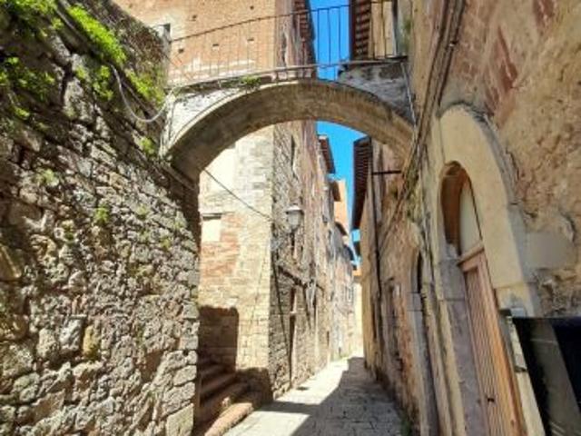 Palazzo in vendita a Colle Di Val D'elsa, Toscana
