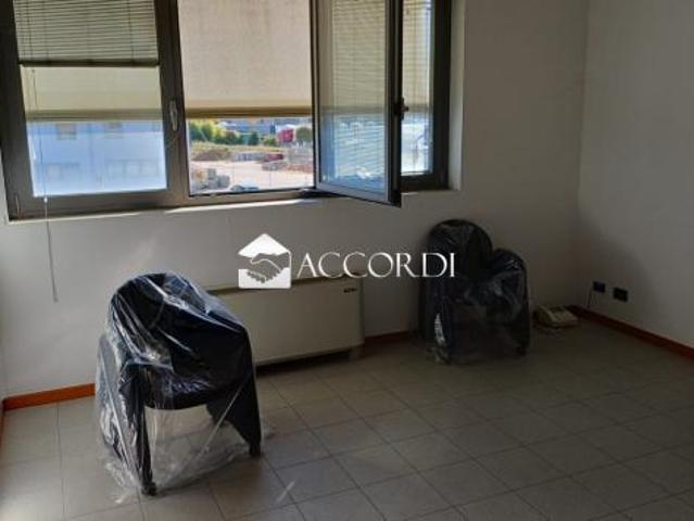 Ufficio in vendita a Este, Veneto