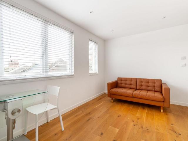 Apartment for rent in London Borough of Brent, Greater London