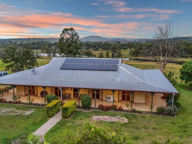 Acreage for sale in Manyung, Queensland