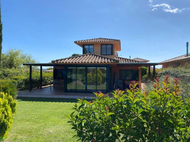 Casa en venta en Alt Empordà, Catalunya