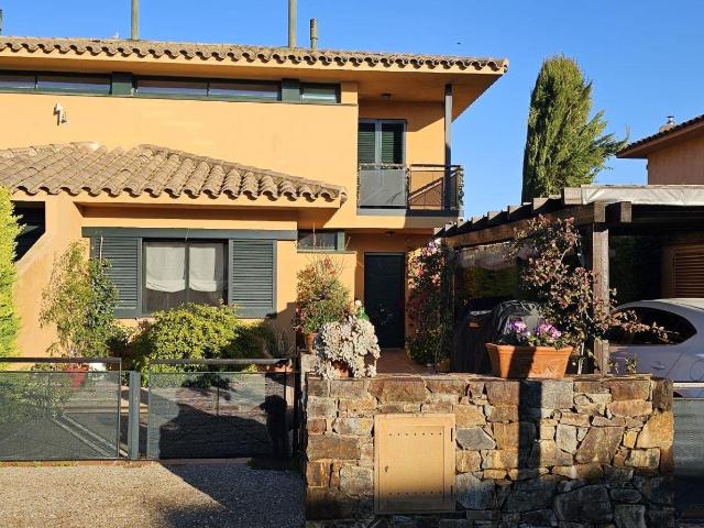 Casa en venta en Navata, Girona