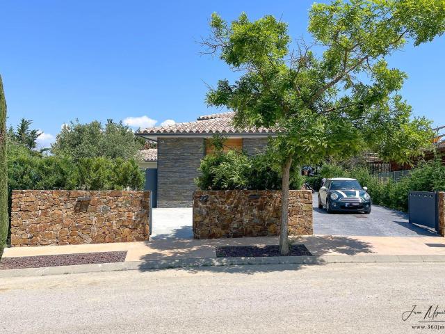 Casa en venta en Alt Empordà, Catalunya