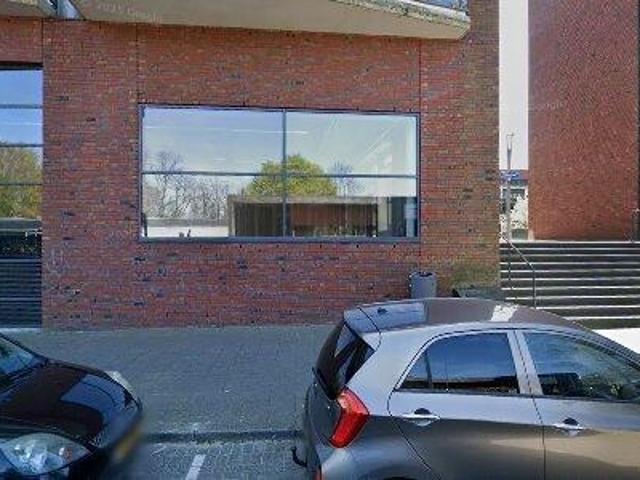 Bedrijfspand te huur in Hoogvliet, Zuid Holland