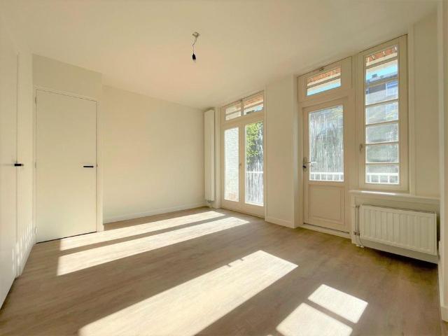 Appartement te huur in Zuid, Amsterdam
