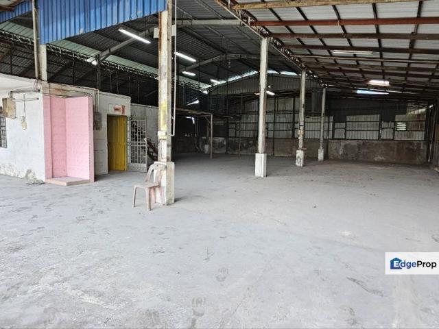 Warehouse for sale in Perak, Lahat