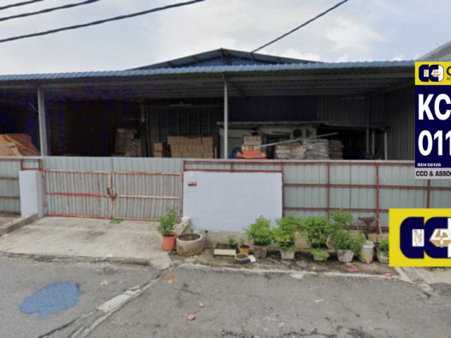Warehouse for sale in Perak, Lahat