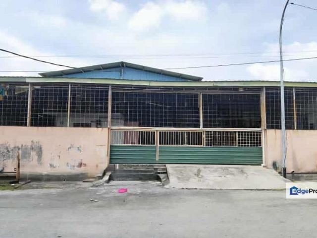Warehouse for sale in Perak, Lahat