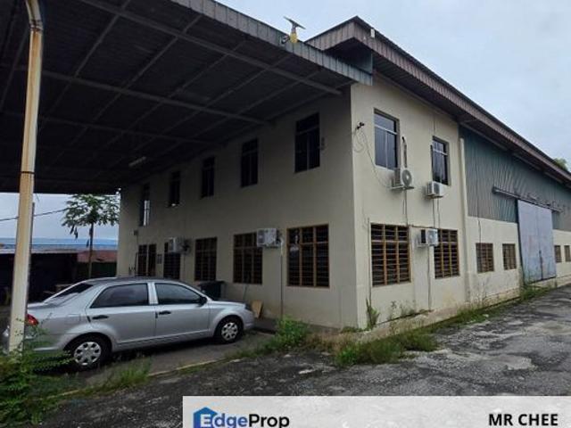 Warehouse for rent in Perak, Lahat