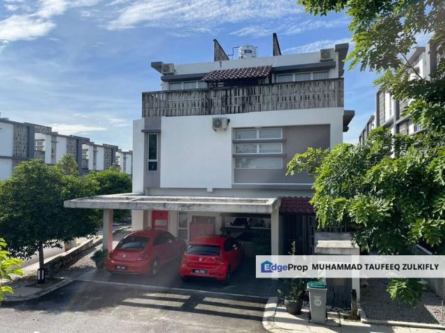 House for sale in Sendayan Village, Negeri Sembilan
