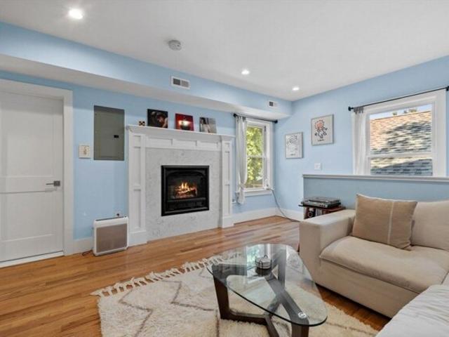 Condo for sale in Cambridge