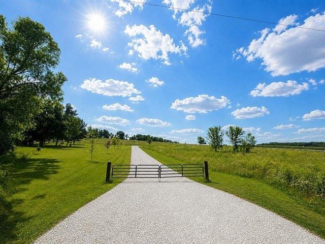 Land for sale in Linn, Iowa