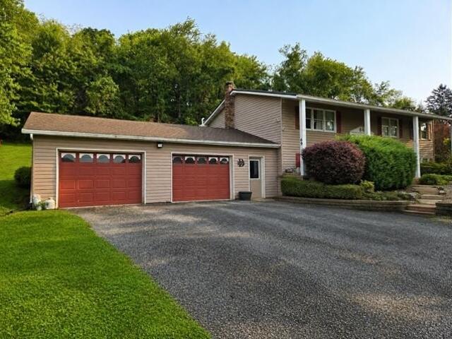 House for sale in Mayport, Pennsylvania