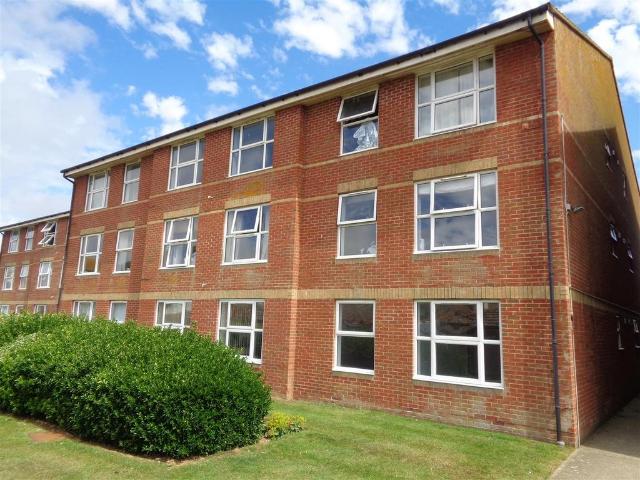 Apartment for rent in Seaford, Iford