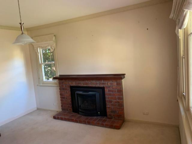 Room for rent in Camerons Creek, Victoria