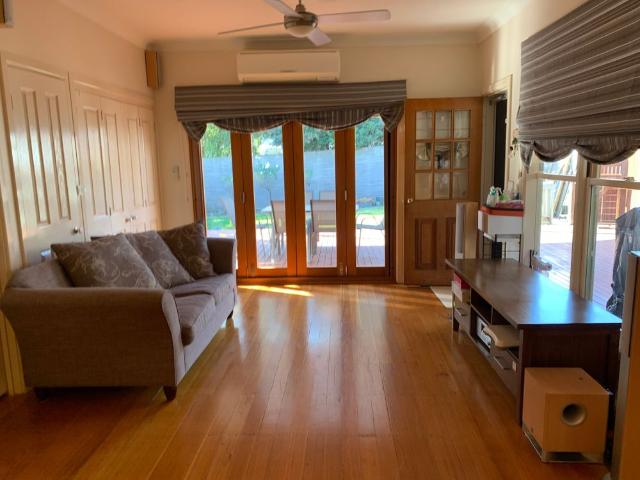 Room for rent in Camerons Creek, Victoria