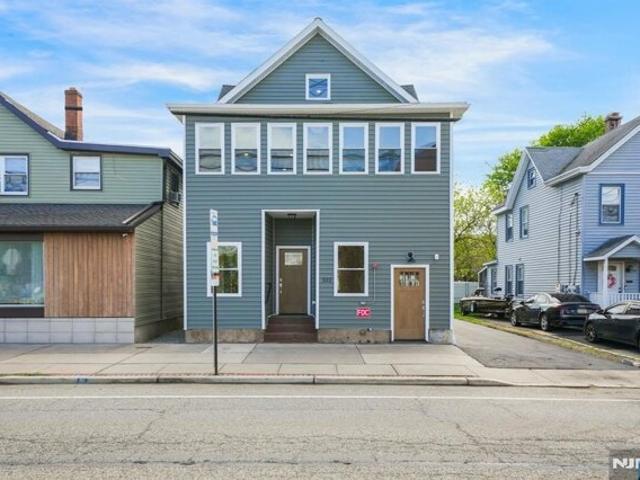 House for sale in Wanaque-Midvale, Wanaque