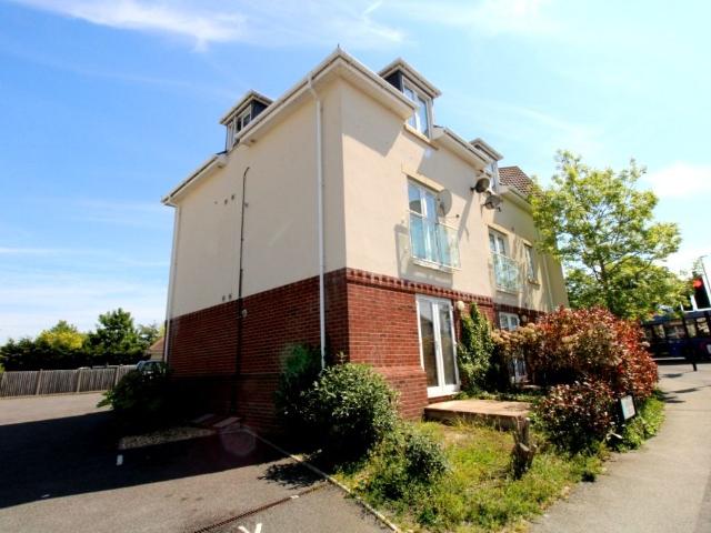 Apartment for rent in Poole