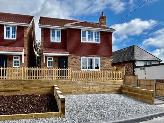 House for sale in Ash, Kent