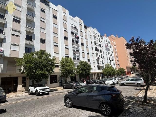 Apartamento venda em Rio de Mouro Velho, Sintra