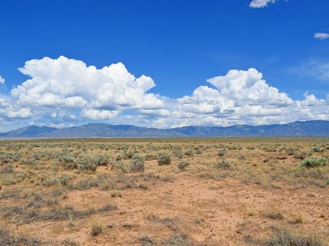 Land for sale in Los Lunas, Valencia County