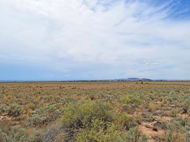 Land for sale in Los Lunas, Valencia County