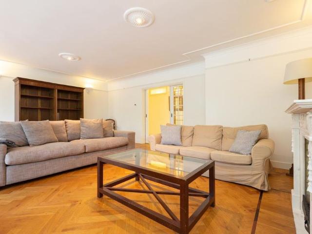 Appartement te huur in Archipelbuurt, Den Haag