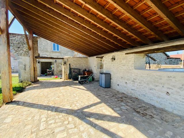 Maison vente à Vesoul, Rioz