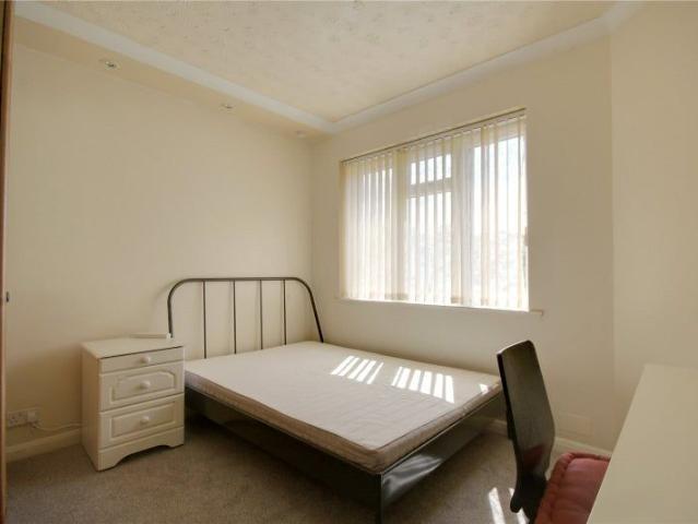 Room for rent in Ripley Springs, Runnymede