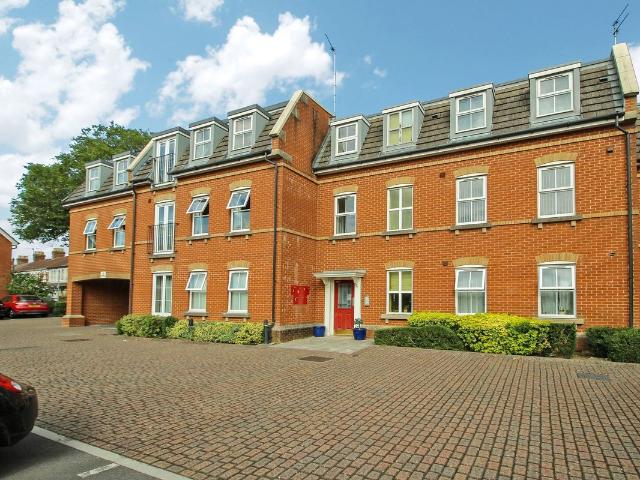 Apartment for rent in Rodbourne, Swindon
