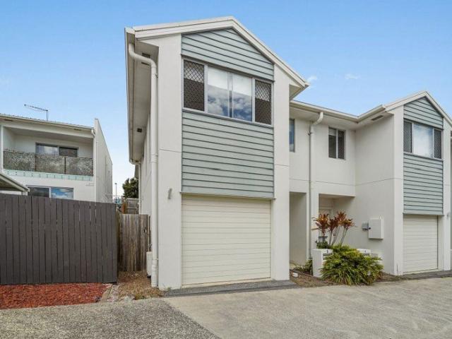 Townhouse for sale in Toombul, Queensland