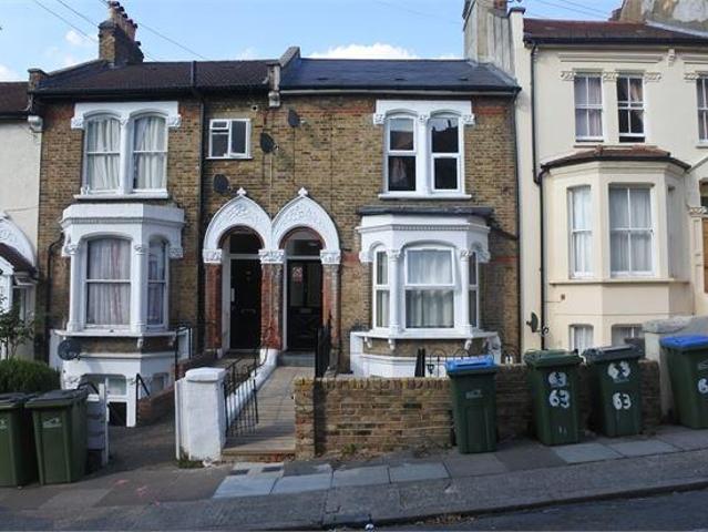 Apartment for rent in Shooters Hill, Greater London