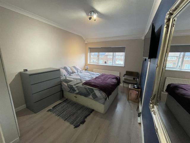 Room for rent in Elstree and Borehamwood, Borehamwood