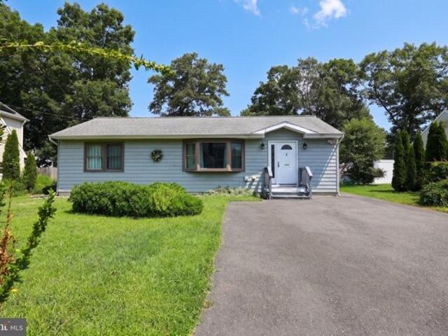 House for sale in Manahawkin, New Jersey