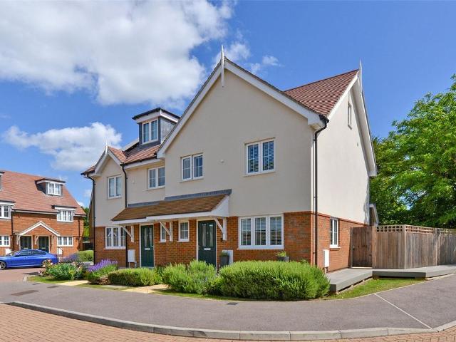 House for rent in Old Windsor