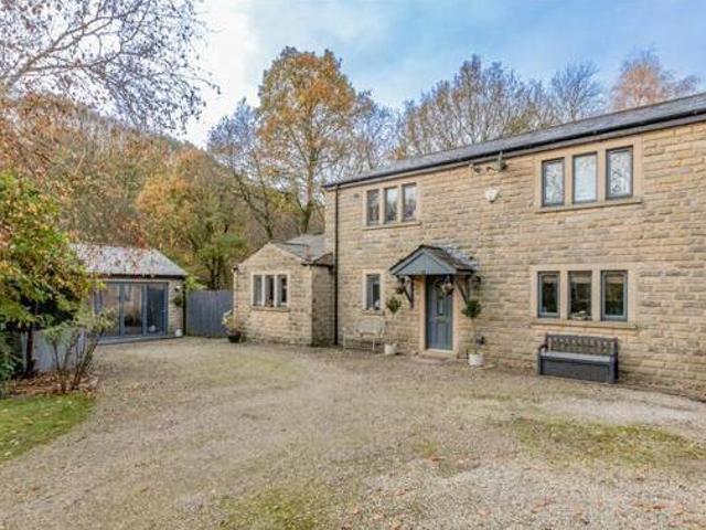 House for sale in Sowerby Bridge