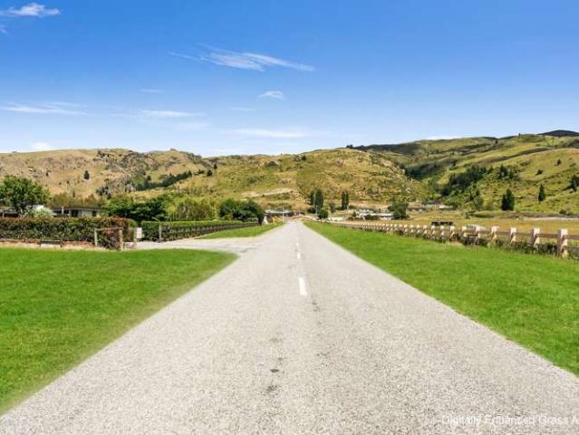 House for sale in Otakou