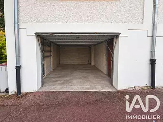 Garage vente à Place Nelson Mandela, Ris-Orangis