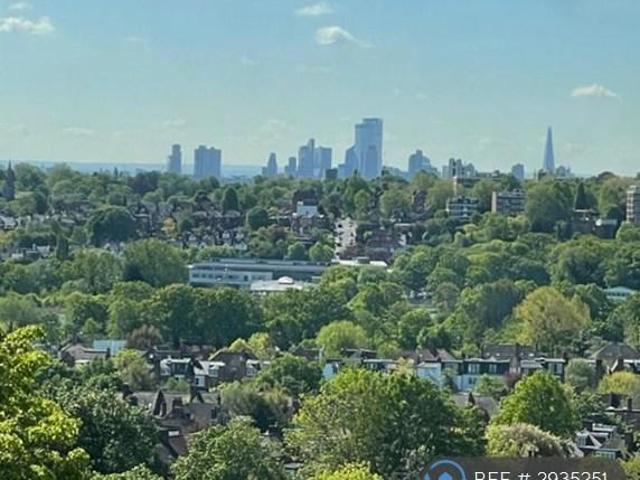 Apartment for rent in Muswell Hill, Greater London