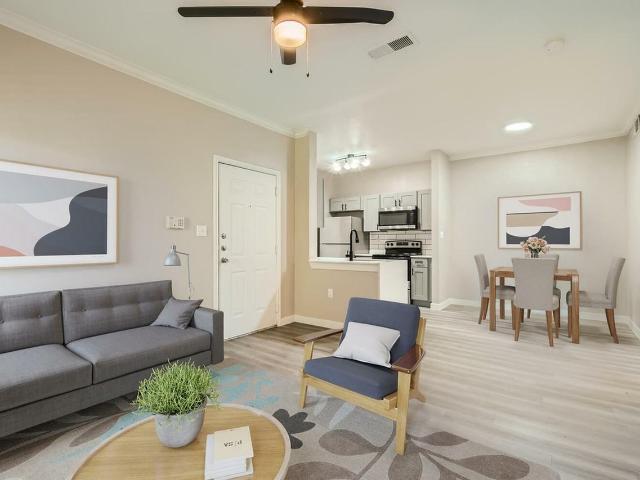 Apartment for rent in Creekside at Northlake, Northlake
