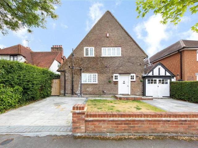 House for rent in Gidea Park, Greater London