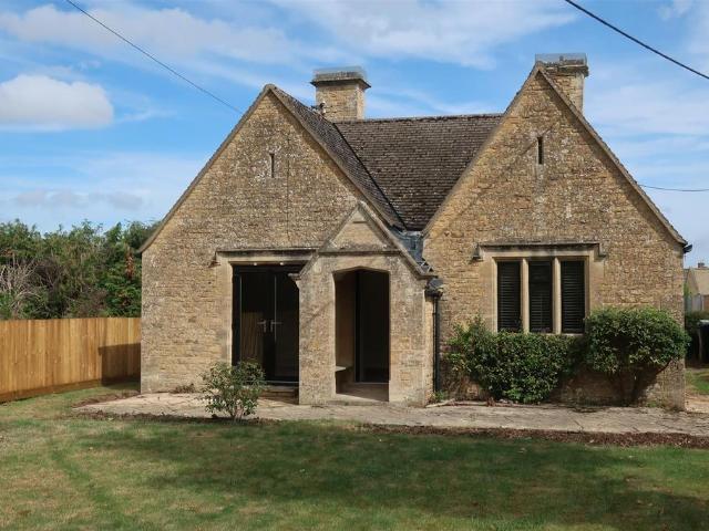House for rent in Fossebridge, Gloucestershire