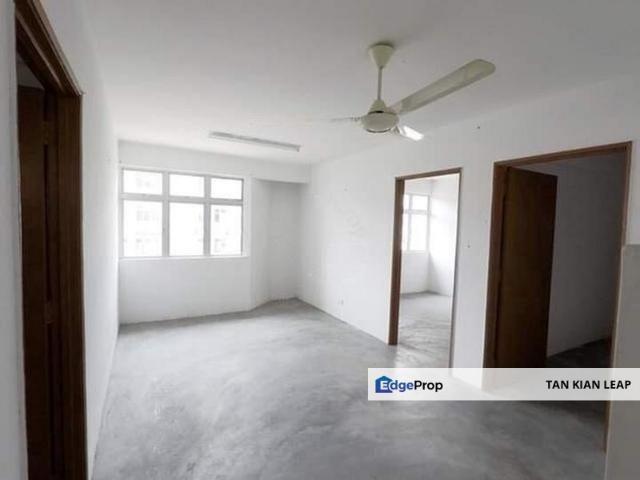 Flat for sale in Tanjong Sepat, Selangor
