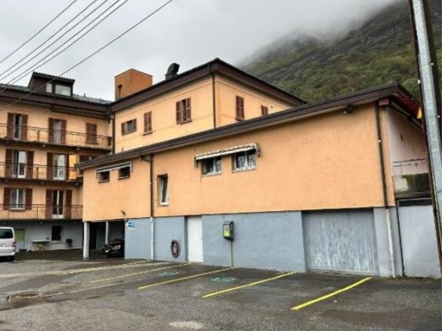 Atelier kaufen in Biasca, Tessin