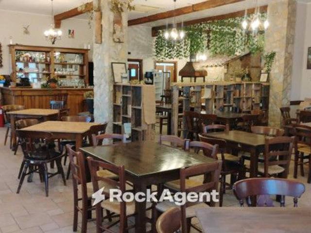 Locale Commerciale in affitto a Sant'Antonio, Calabria