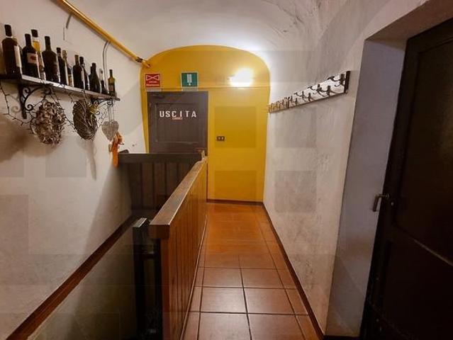 Locale Commerciale in vendita a Fognano, Brisighella