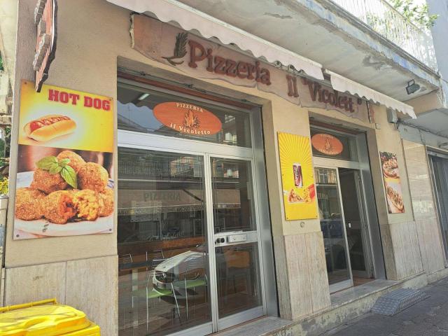 Locale Commerciale in vendita a San Silvestro, Cassino