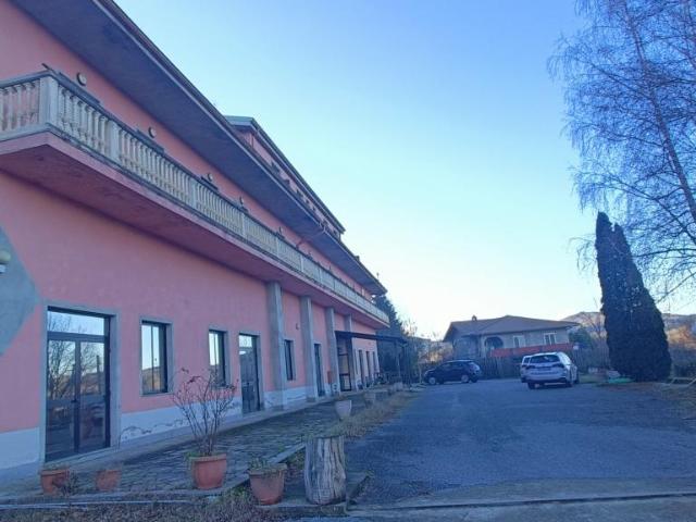 Locale Commerciale in vendita a Calabria, Catanzaro