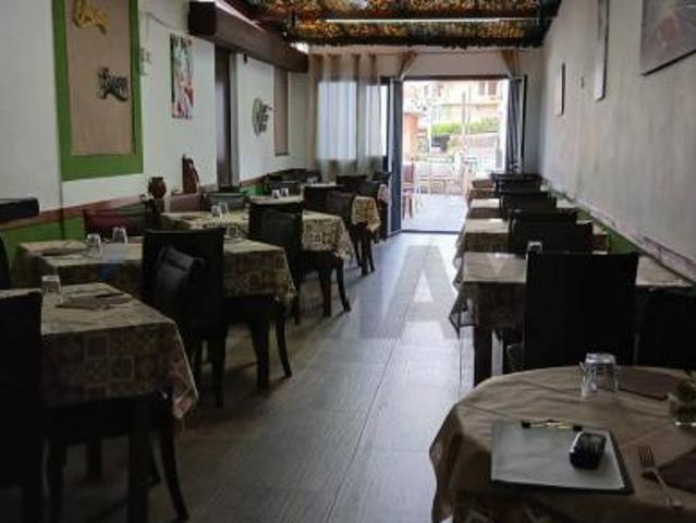 Locale Commerciale in vendita a Vignagrande, Fiumefreddo Di Sicilia